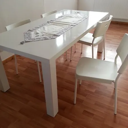 Copernic Apartment *